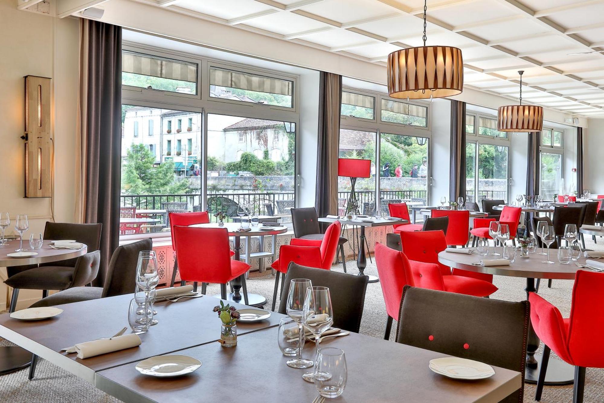 Hotel Restaurant Charbonnel Brantôme Eksteriør billede